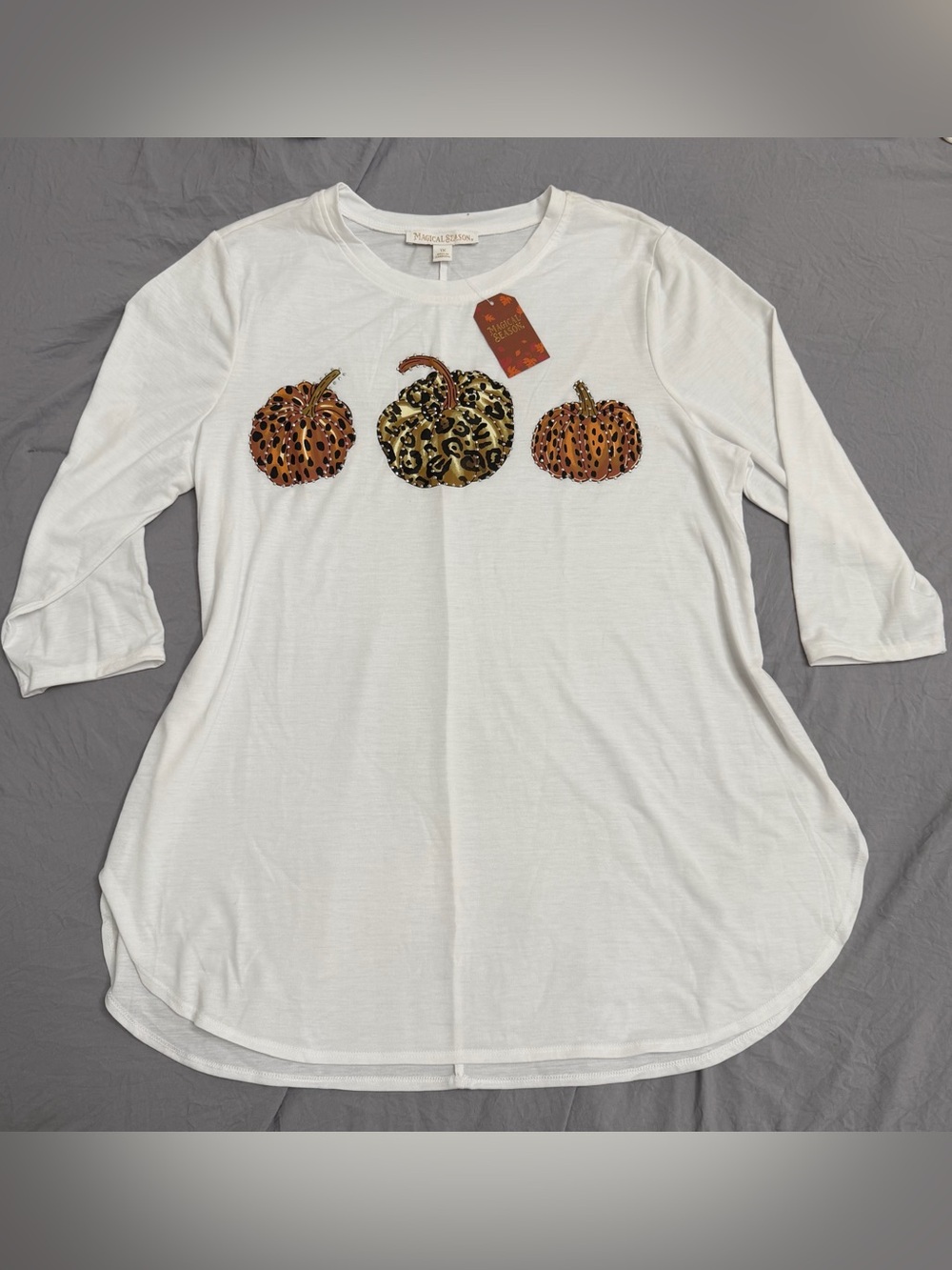 MAGICAL SEASON White 3/4 Sleeve Pumpkin Appliqué Top Size 1X NEW